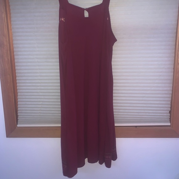 MAURICES MAROON DRESS - Picture 3 of 4